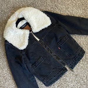 BRAND NEW WITH TAGS Levi’s Black Denim Jacket Size Medium